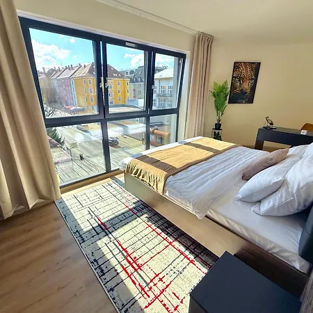 Klement - 150m Skoda Muzeum - 2 Bedroom Appartement